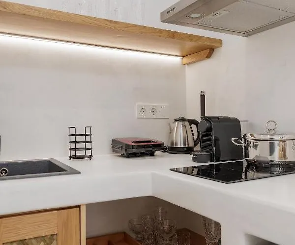 Naxos Alegria Luxury Apartment